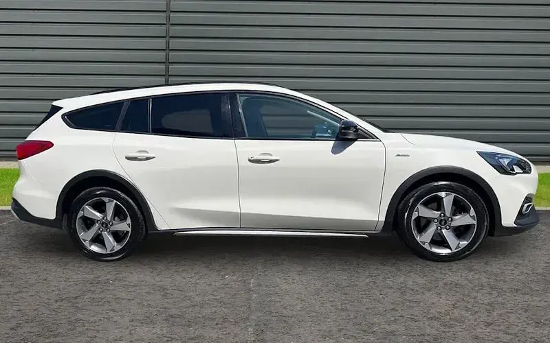 Used Ford Focus Active 120 HP (88 kW) 2020 Estate