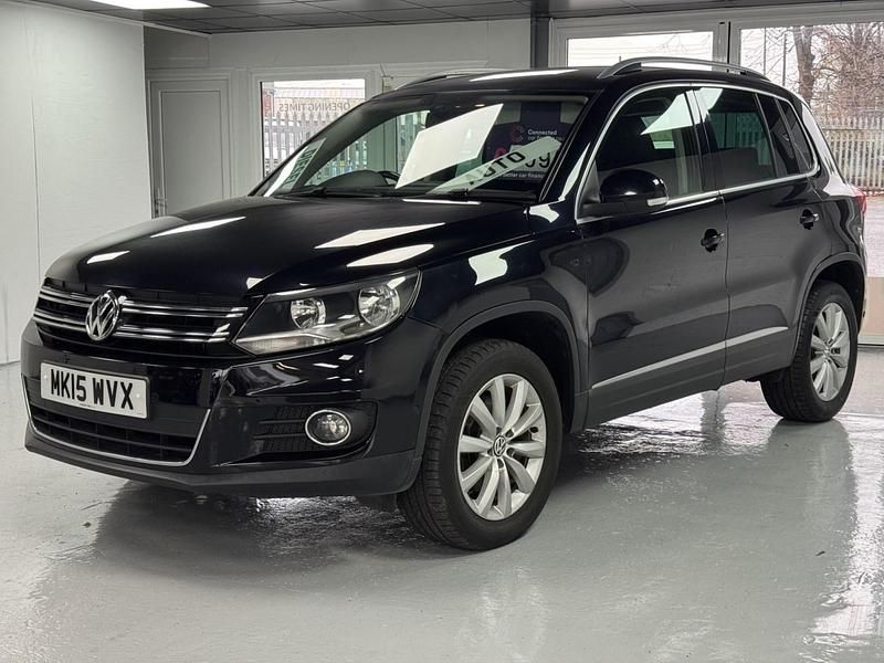 Black Used 2015 VW Tiguan Match SUV | £8,995 (Fair price) - Image 1/4