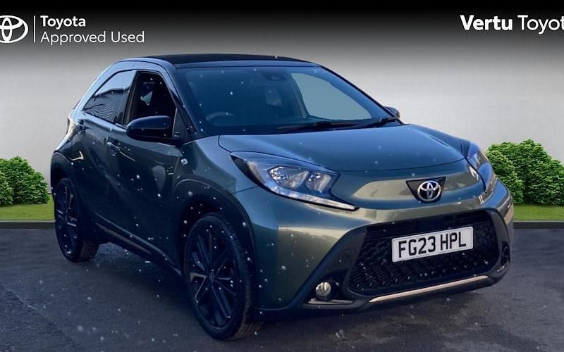 Used Toyota Aygo X Edition 72 HP (52 kW) 2023 Green SUV
