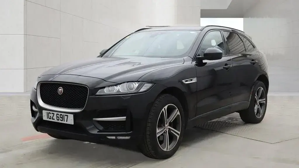 Used Jaguar F-Pace R-Sport 180 HP (132 kW) 2018 Black SUV