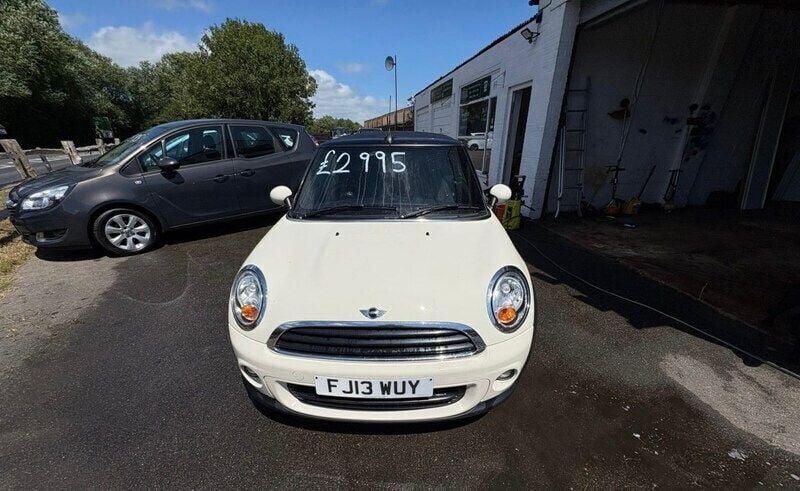 White Used 2013 Mini ONE Hatchback | £2,995 (Fair price) - Image 1/4