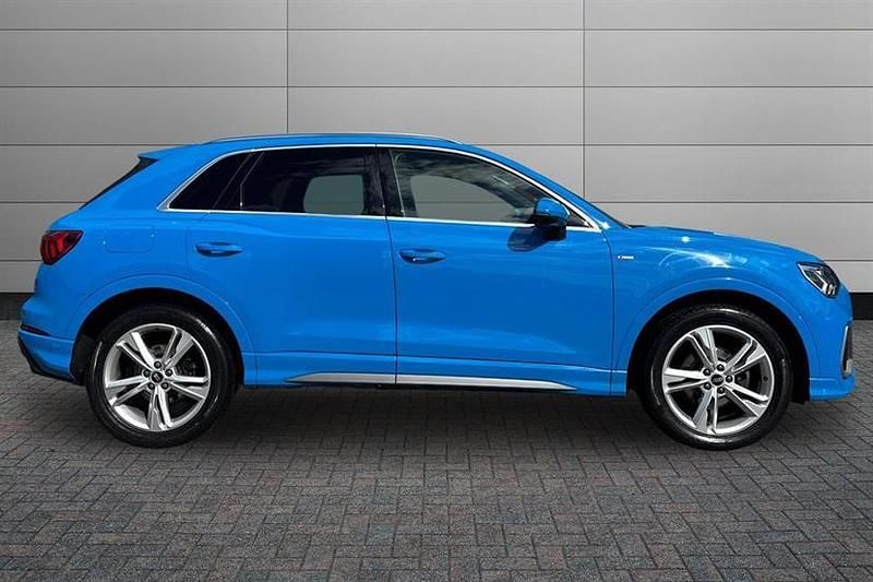 Used Audi Q3 S-Line 150 HP (110 kW) 2022 Turbo blue SUV