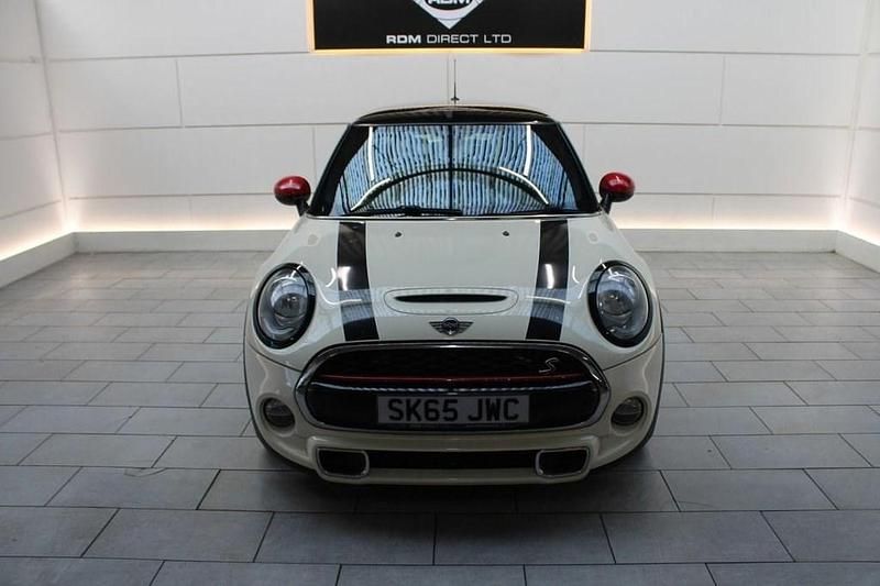 Używany Mini Cooper S Hatch 192 KM (141 kW) 2015 Biały Hatchback