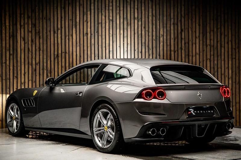 Used Ferrari GTC4Lusso 690 HP (507 kW) 2017 Grey Estate