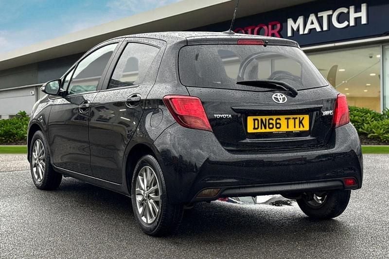 Used Toyota Yaris 2016 Black Hatchback