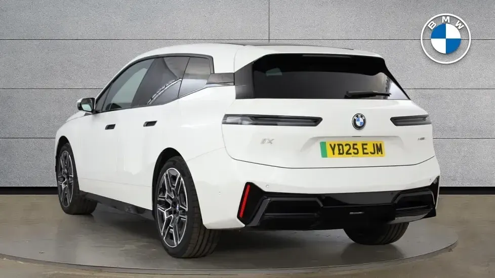 Used BMW iX M Sport 394 kW (537 HP) 2025 White SUV