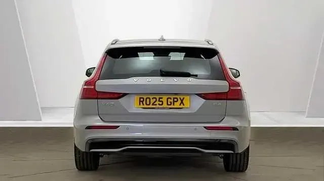 Used Volvo V60 Plus 194 HP (142 kW) 2025 Estate