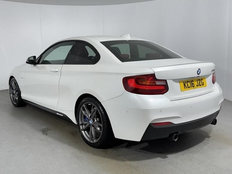 Used BMW M235 Comfort Edition 322 HP (236 kW) 2016 White Coupe