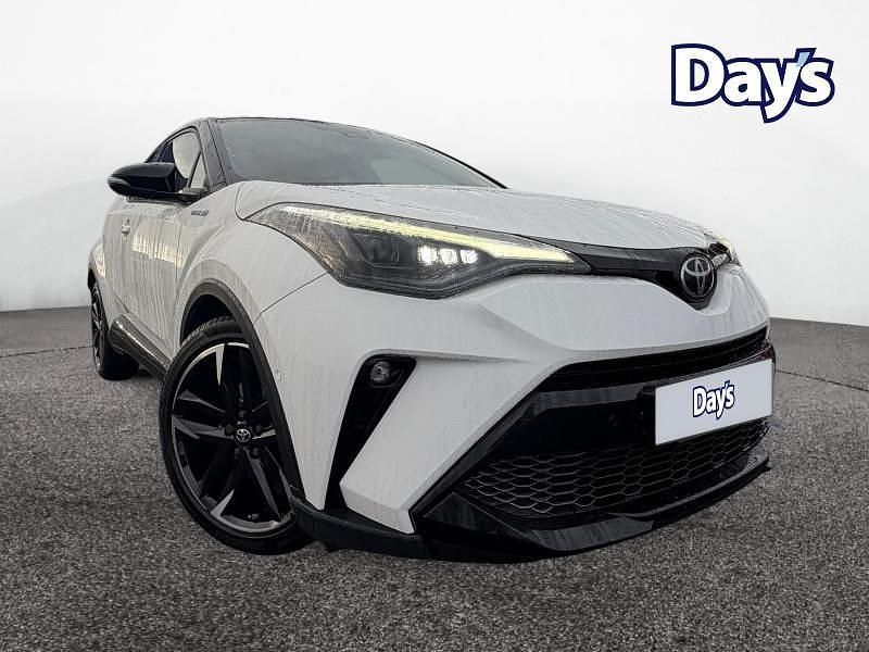 Used Toyota C-HR Sport 122 HP (89 kW) 2021 White/black SUV