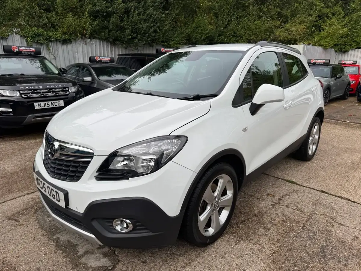 Used Vauxhall Mokka 140 HP (102 kW) 2015 White SUV