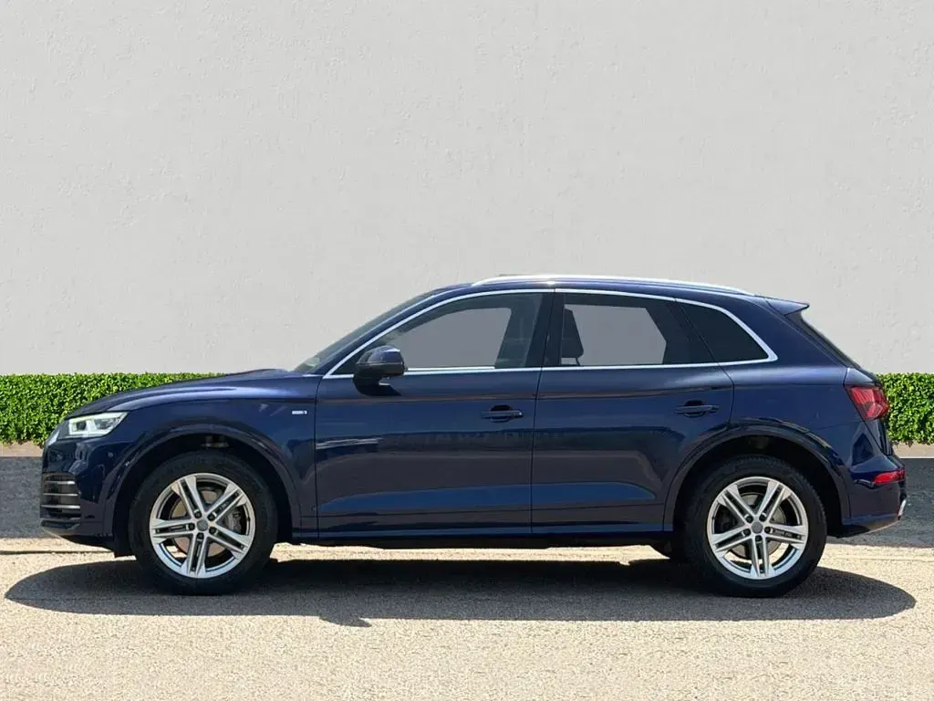 Used Audi Q5 S-Line 190 HP (139 kW) 2019 Blue SUV