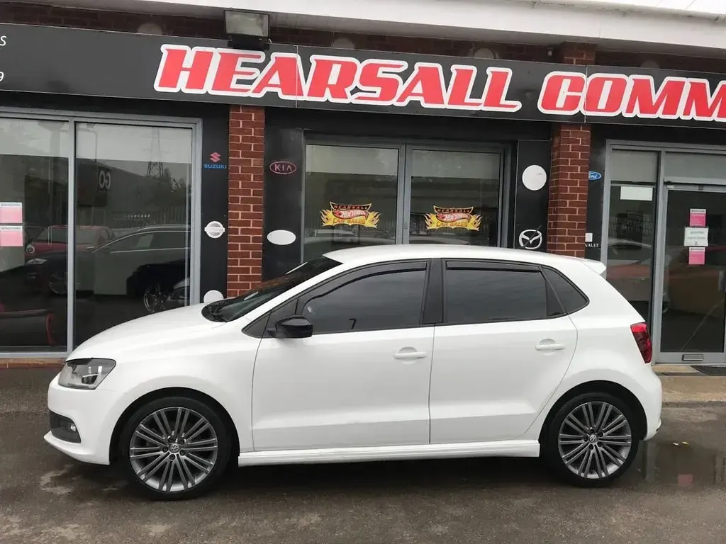 Used VW Polo BlueGT 148 HP (108 kW) 2015 White Hatchback