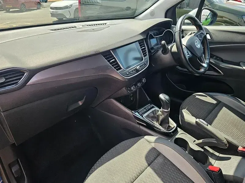 Used Vauxhall Crossland X Elite 83 HP (61 kW) 2019 Blue SUV