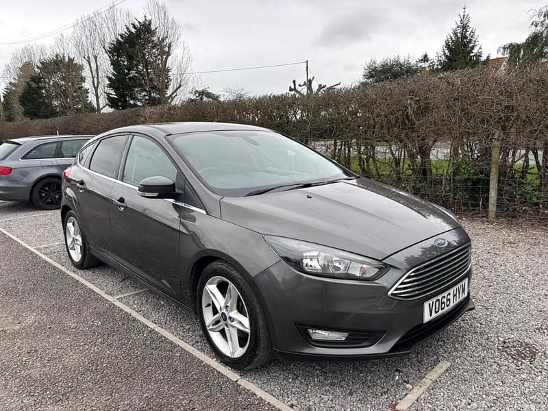 Used Ford Focus Zetec 2016 Grey Hatchback