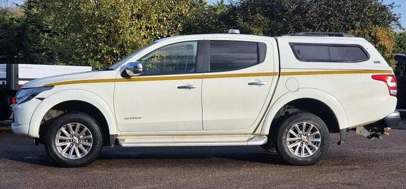 Used Mitsubishi L200 Warrior 2019 White Pickup