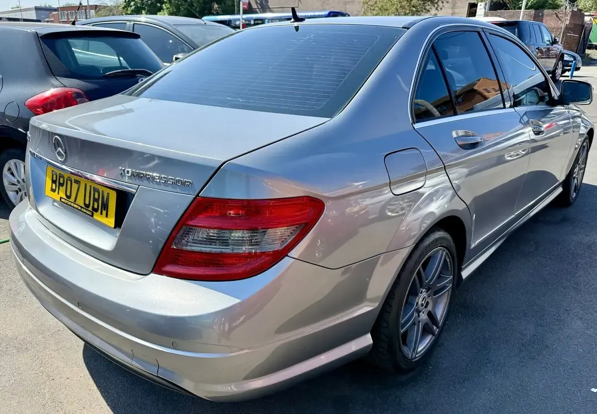 Used Mercedes C200 2007 Silver Sedan