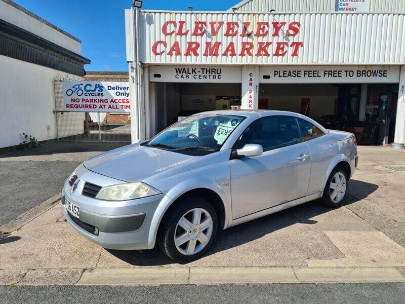 Silver Used 2006 Renault Mégane Cabriolet Dynamique Cabriolet | £2,450 (Fair price) - Image 1/4