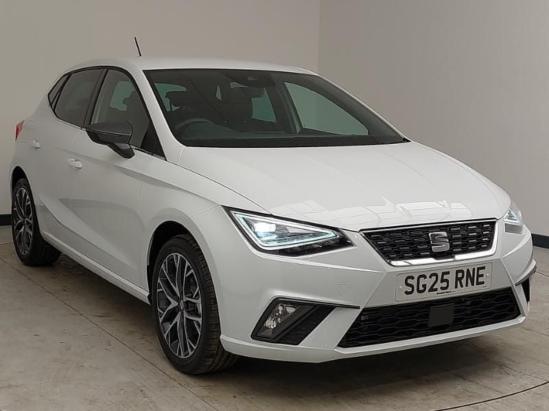 White New 2025 Seat Ibiza XCELLENCE Hatchback | £18,998 (Good price) - Image 1/4