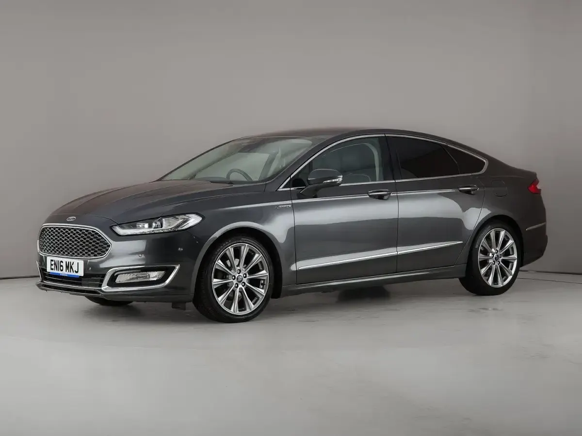 Used Ford Mondeo Vignale 179 HP (131 kW) 2016 Sedan