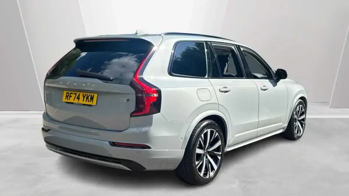 Used Volvo XC90 Plus 247 HP (181 kW) 2025 SUV