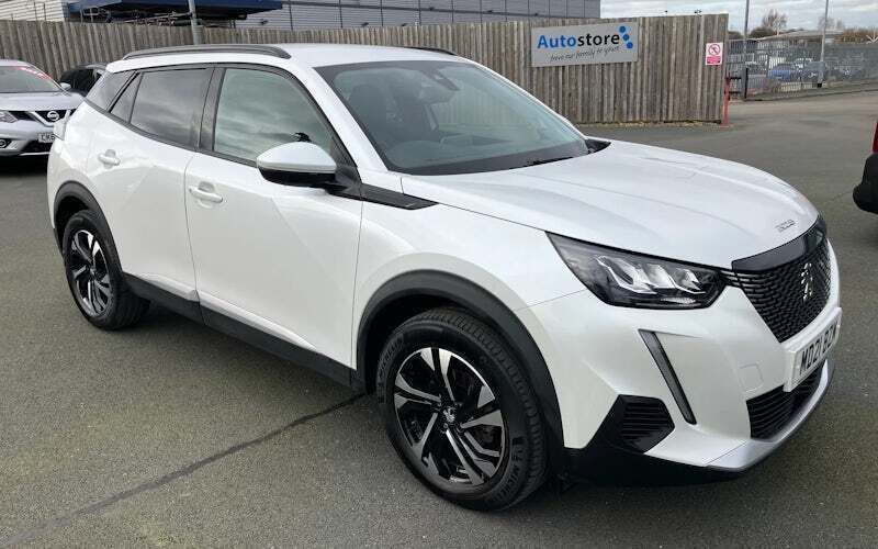 White Used 2021 Peugeot 2008 Allure SUV | £15,550 (Fair price) - Image 1/4