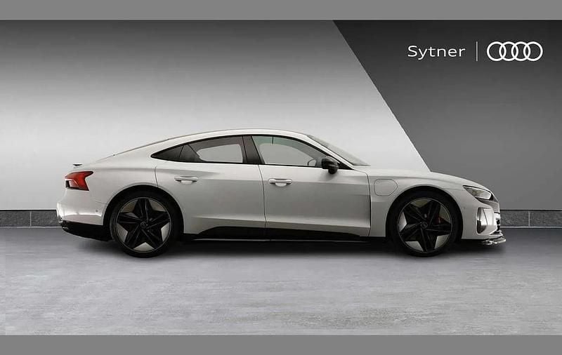 Used Audi e-tron GT quattro Comfort 475 kW (646 HP) 2023 Grey Sedan