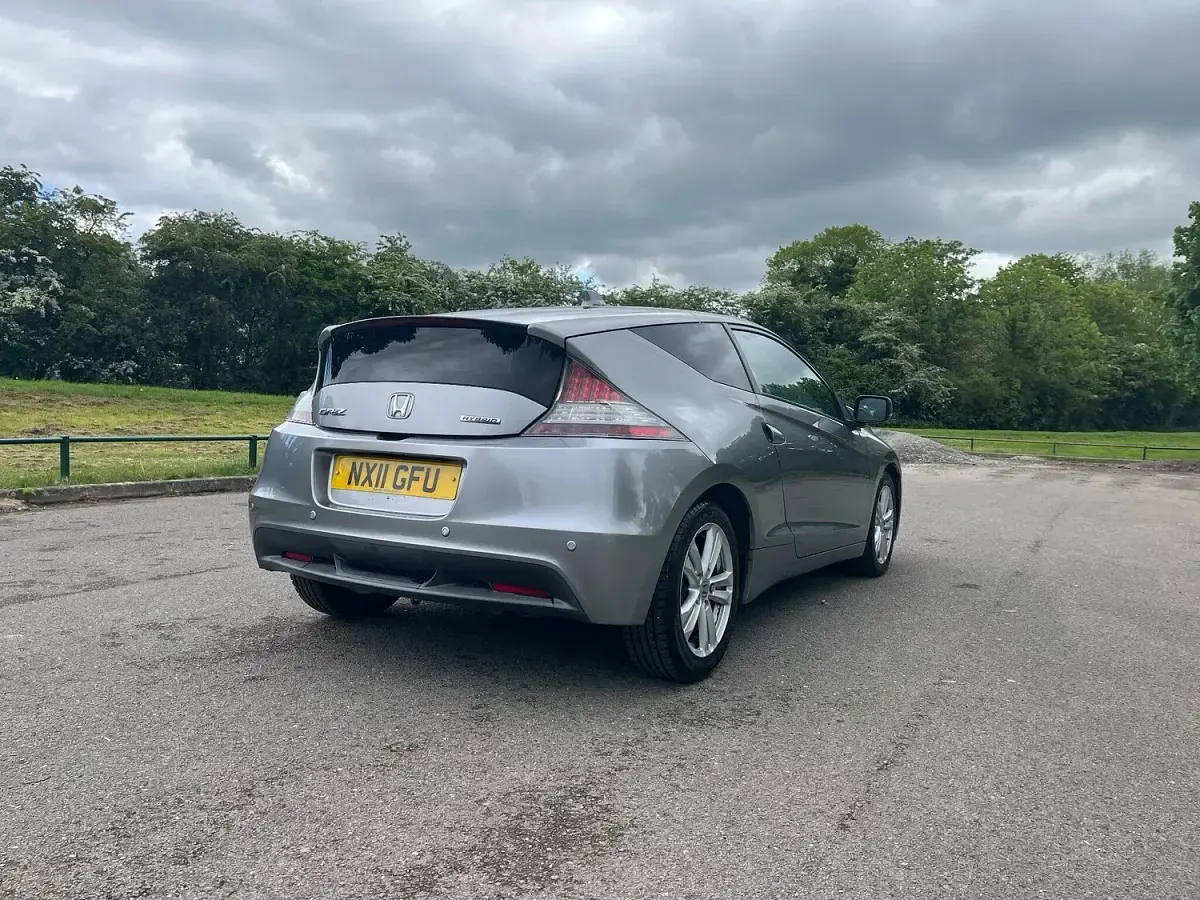 Used Honda CR-Z Hybrid 124 HP (91 kW) 2011 Silver Coupe
