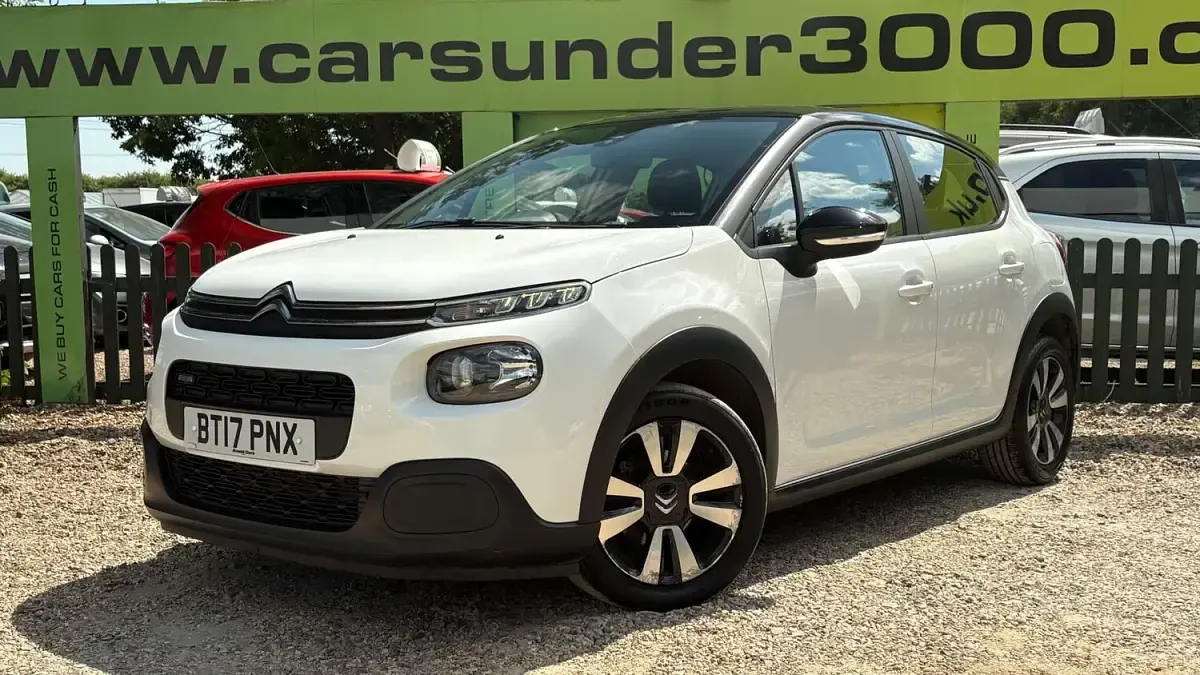 Used Citroën C3 Feel 82 HP (60 kW) 2017 White Hatchback