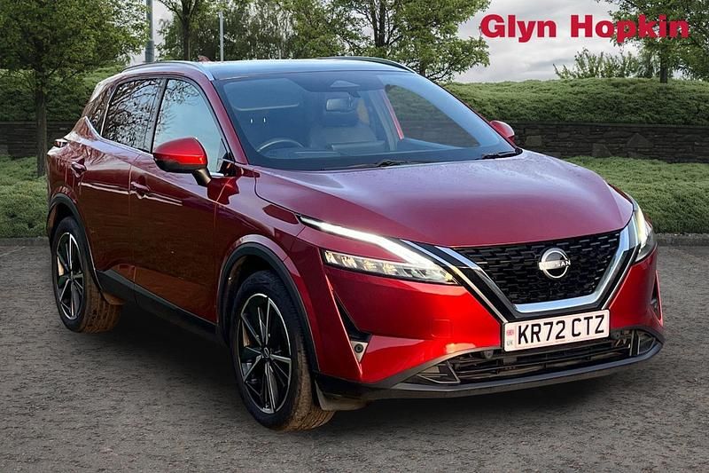 Red Used 2022 Nissan Qashqai Tekna SUV | £17,754 (A bit pricey) - Image 1/4