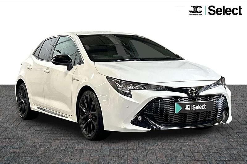 White Used 2020 Toyota Corolla Sport Hatchback | £16,800 (A bit pricey) - Image 1/4