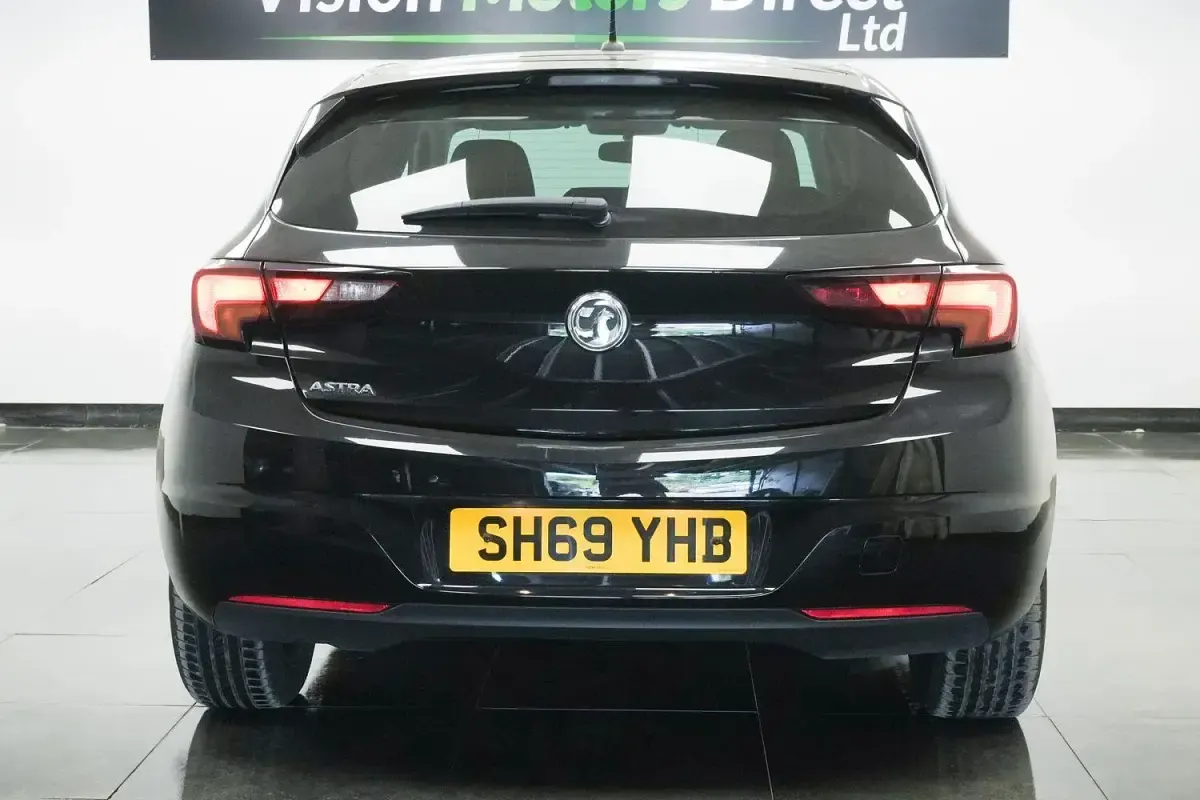 Used Vauxhall Astra S 108 HP (79 kW) 2020 Black Hatchback