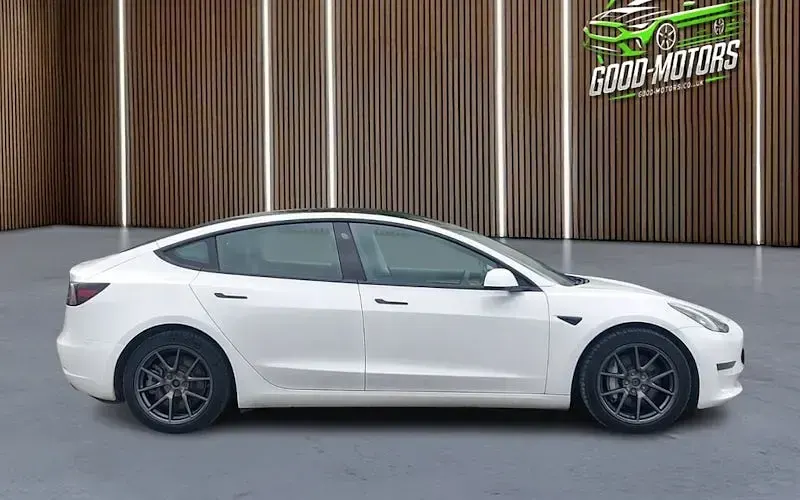 Used Tesla Model 3 Long Range AWD 366 kW (498 HP) 2021 White Sedan