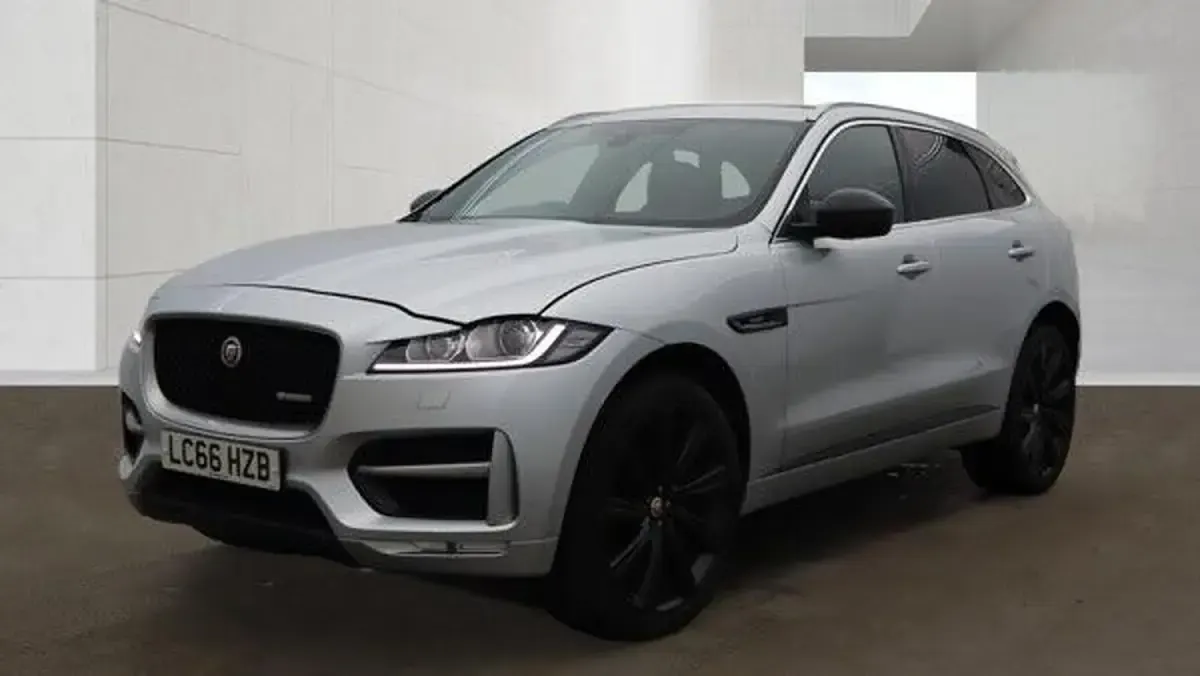 Used Jaguar F-Pace R-Sport 180 HP (132 kW) 2016 Silver SUV