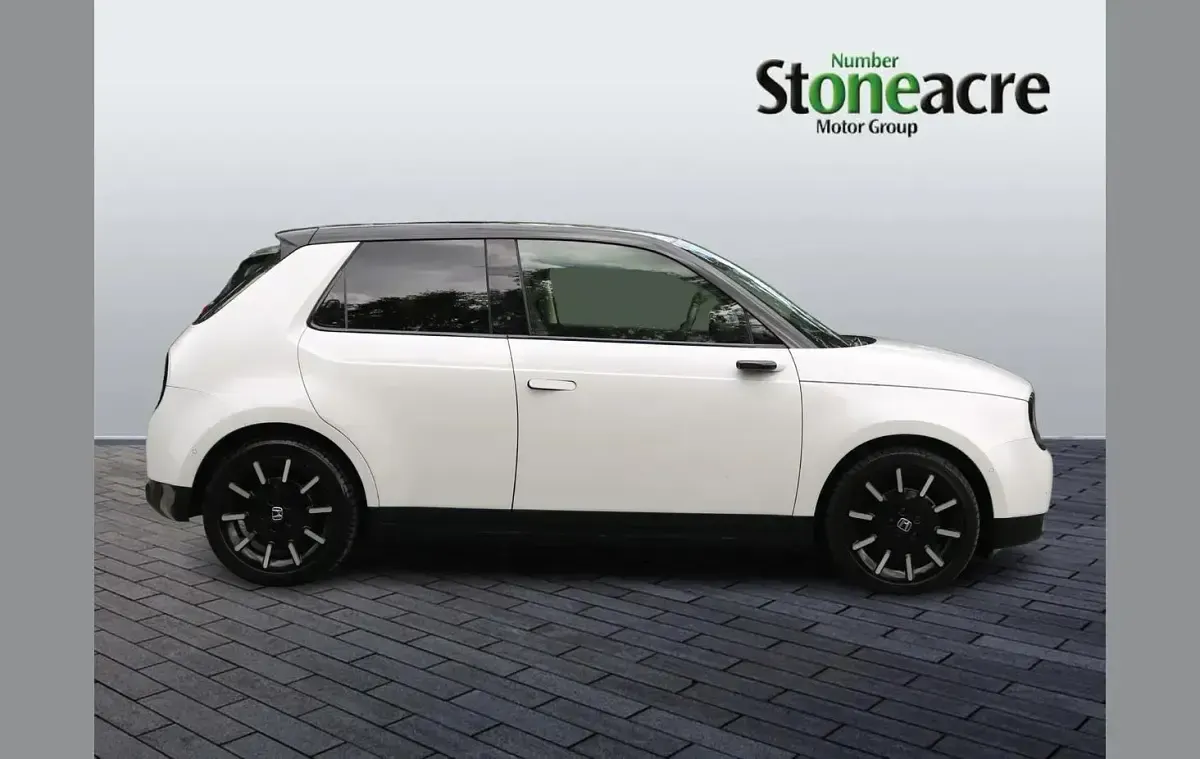 Used Honda e Advance 113 kW (154 HP) 2024 White Hatchback