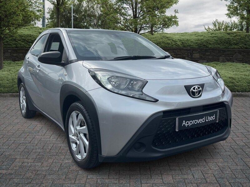 Silver Used 2023 Toyota Aygo PURE Hatchback | £13,295 (Fair price) - Image 1/4