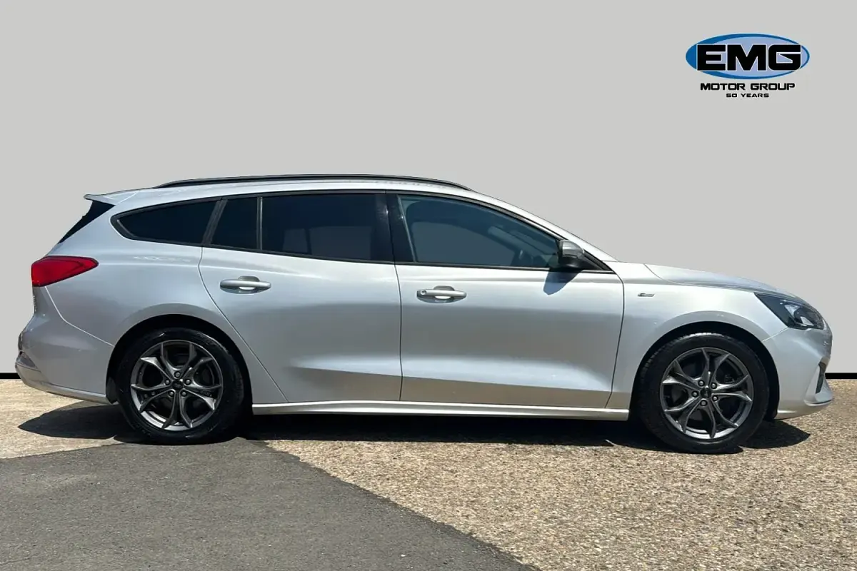 Used Ford Focus ST-Line 120 HP (88 kW) 2018 Silver Estate