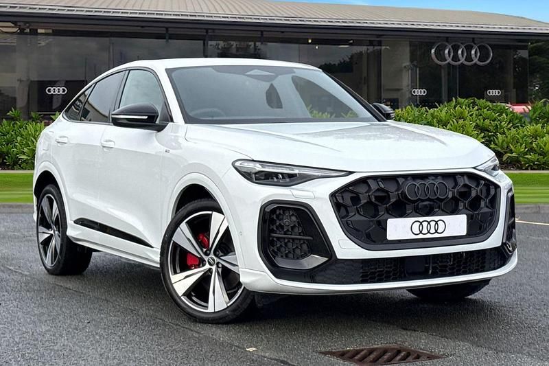 New Audi Q5 Sportback Comfort 2025 White SUV