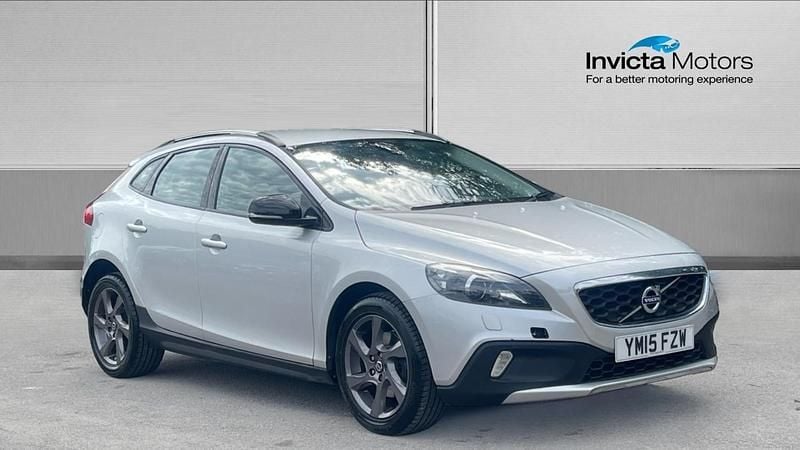 Silver Used 2015 Volvo V40 CC Estate | £5,999 (Good price) - Image 1/4