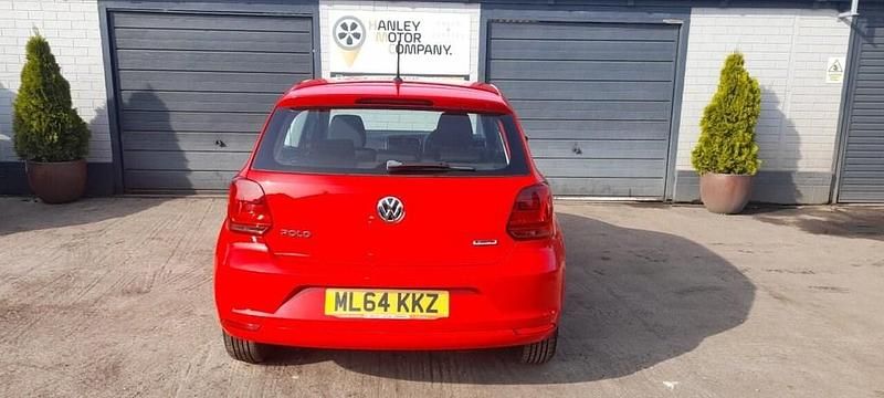 Used VW Polo SE 60 HP (44 kW) 2014 Red Hatchback