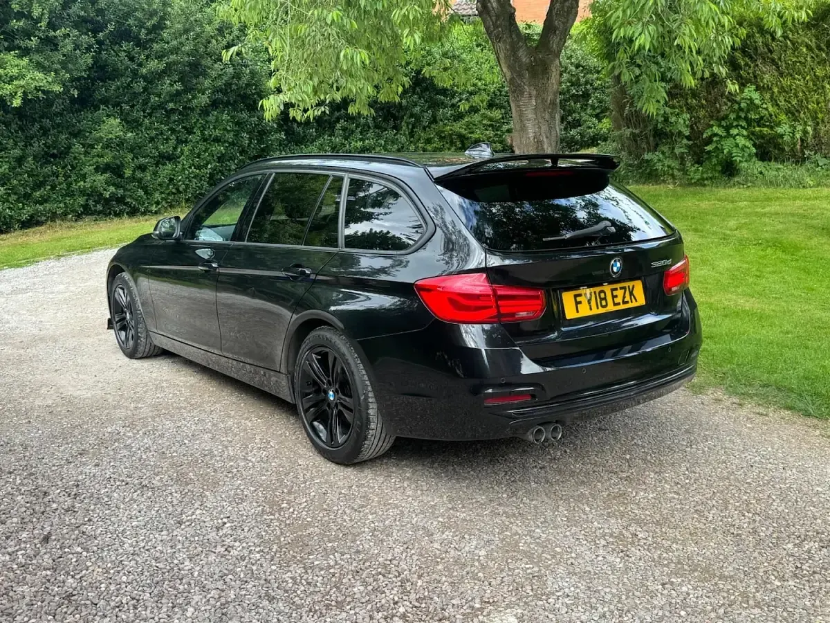 Used BMW 320 Sport Line 2018 Black Estate