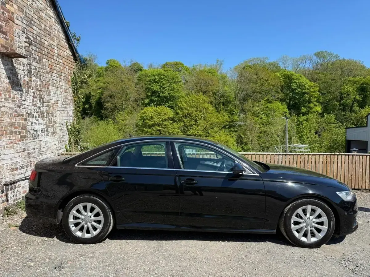 Begagnad Audi A6 Advanced 190 HK (139 kW) 2016 Svart Sedan
