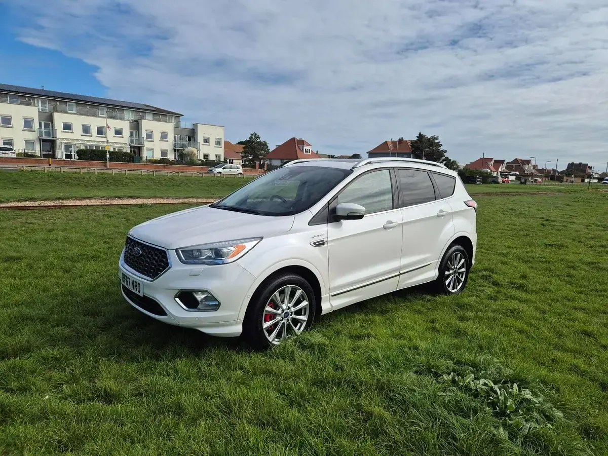 Used Ford Kuga Vignale 120 HP (88 kW) 2017 White SUV