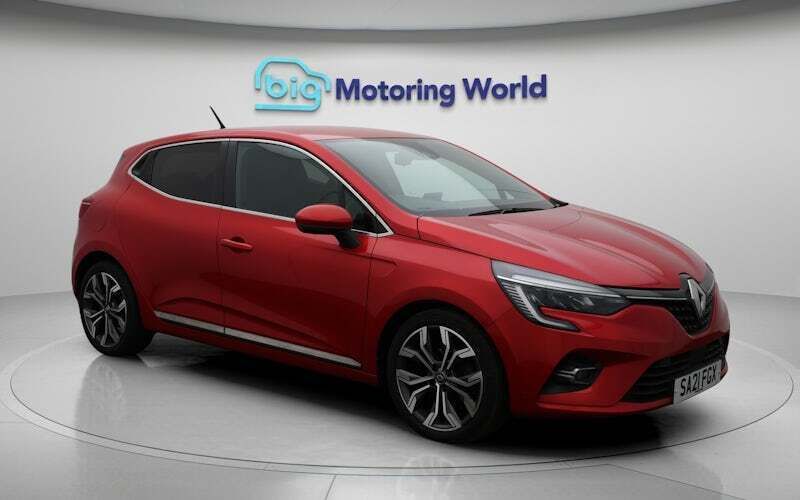 Used 2019 Renault Clio IV Version S Hatchback | £11,000 - Image 1/4