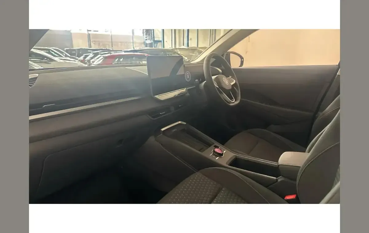 New VW T-Roc Life 113 HP (83 kW) 2025 Other SUV
