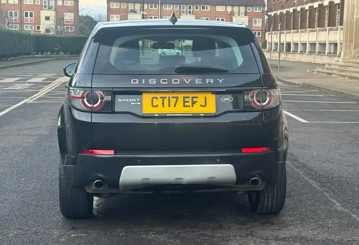 Second-hand Land Rover Discovery Sport HSE 180 CP (132 kW) 2017 Negru SUV