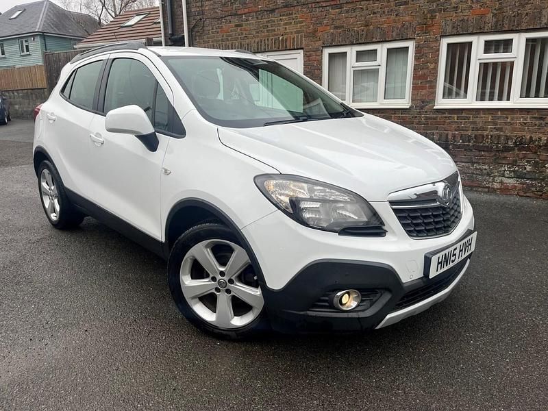 Used Vauxhall Mokka S 115 HP (84 kW) 2015 White SUV