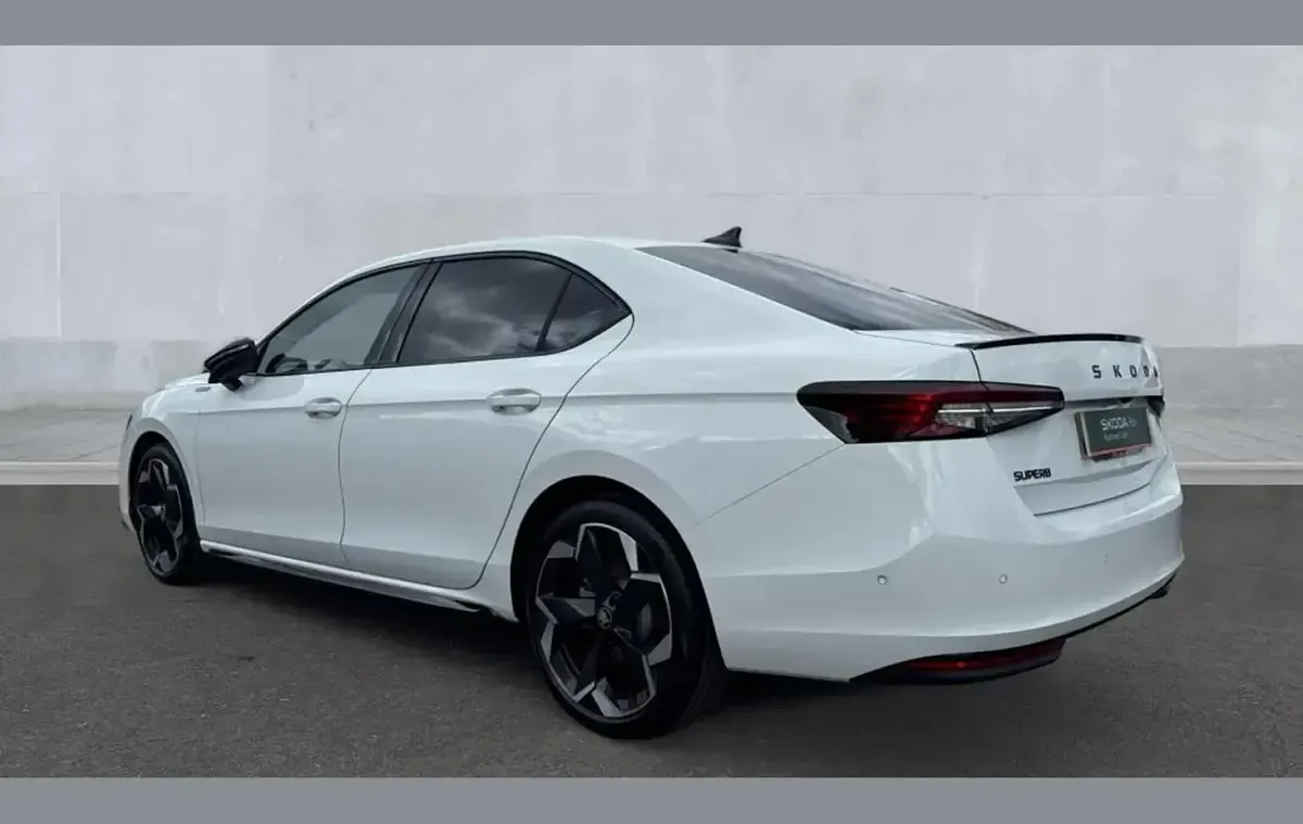 Used Skoda Superb SportLine 150 HP (110 kW) 2026 Pure white Hatchback