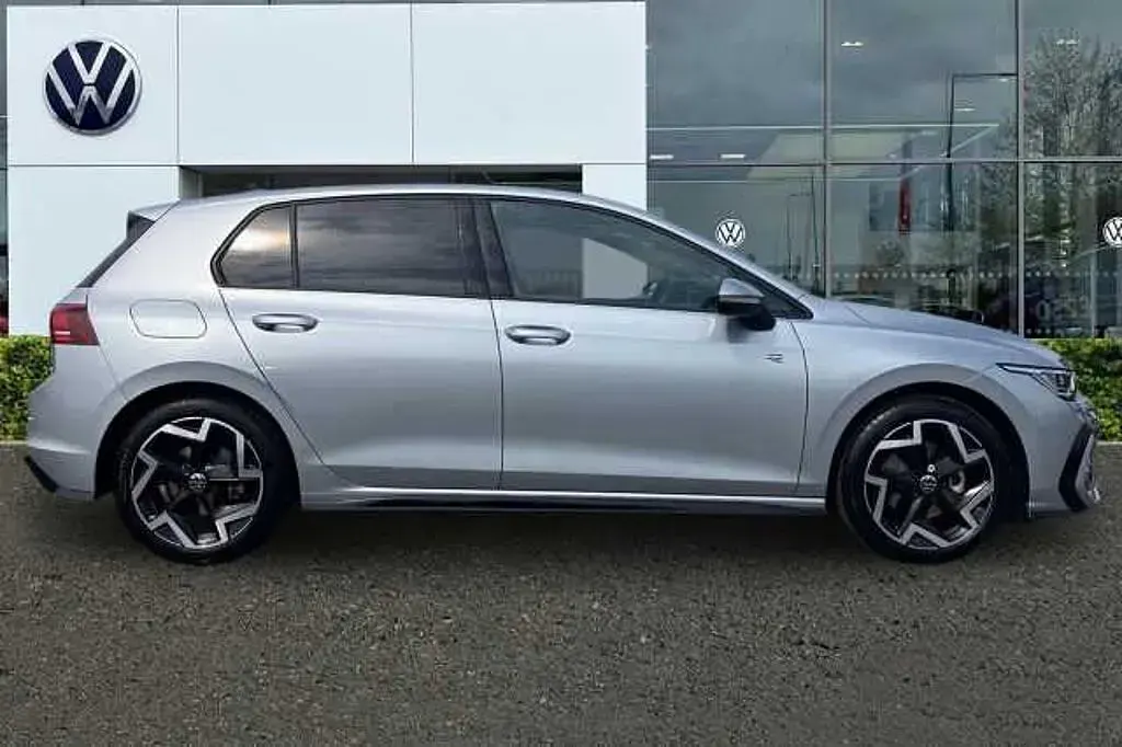 Used VW Golf VIII 150 HP (110 kW) 2025