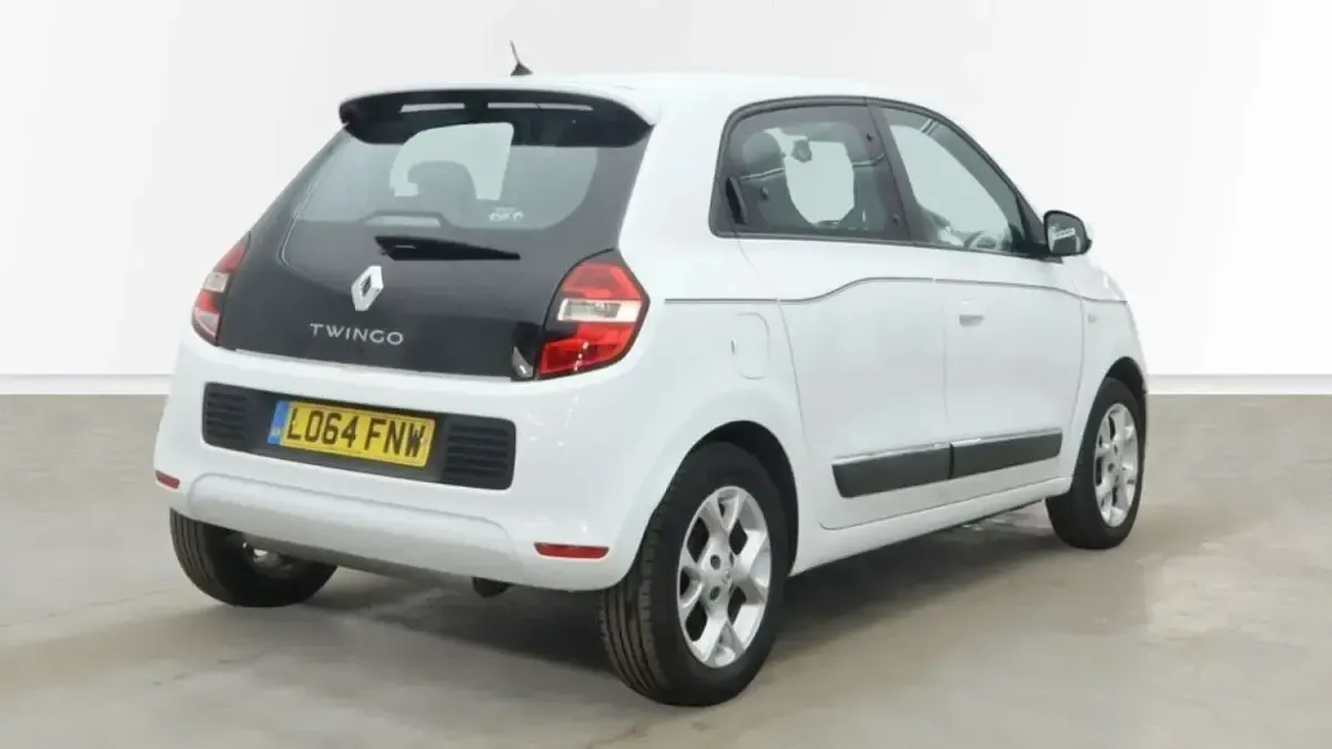 Used Renault Twingo Dynamique 70 HP (51 kW) 2014 White Hatchback