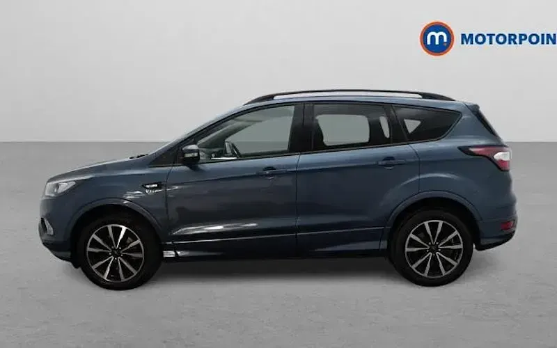 Käytetty Ford Kuga ST-Line 182 HP (133 kW) 2019 Sininen Katumaasturi
